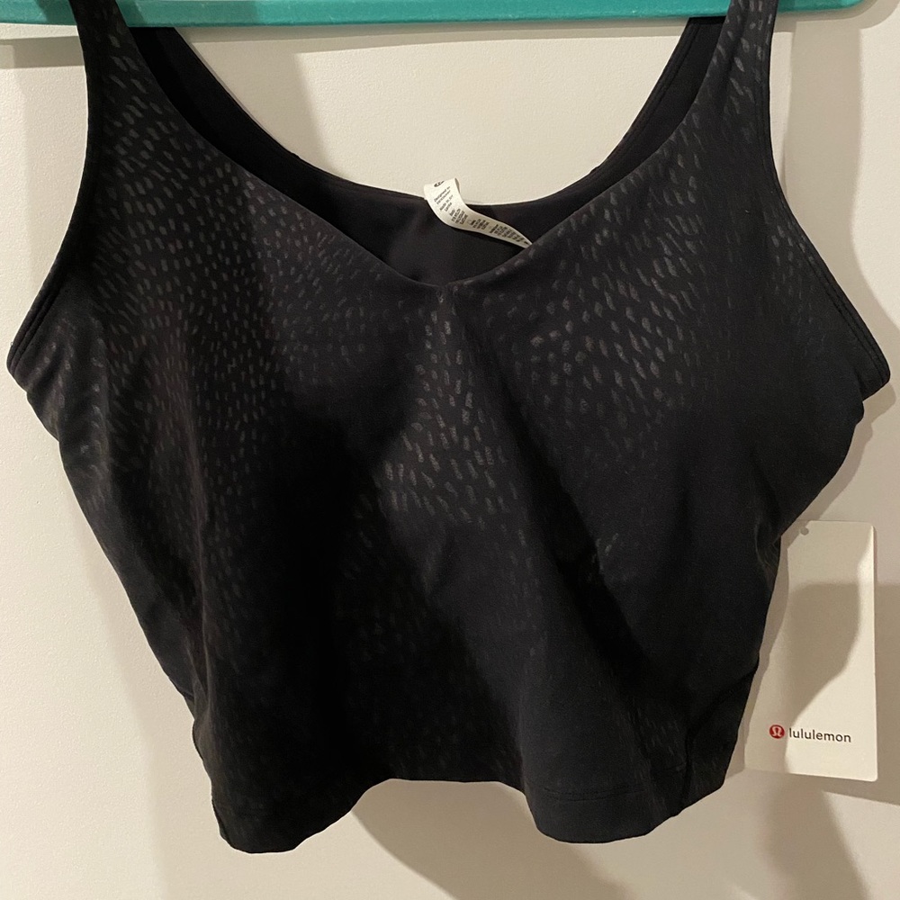 Align Tank Top in Jewel Emboss Black